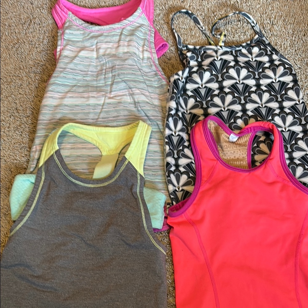 Set of Four Girls Ivivva Tanks